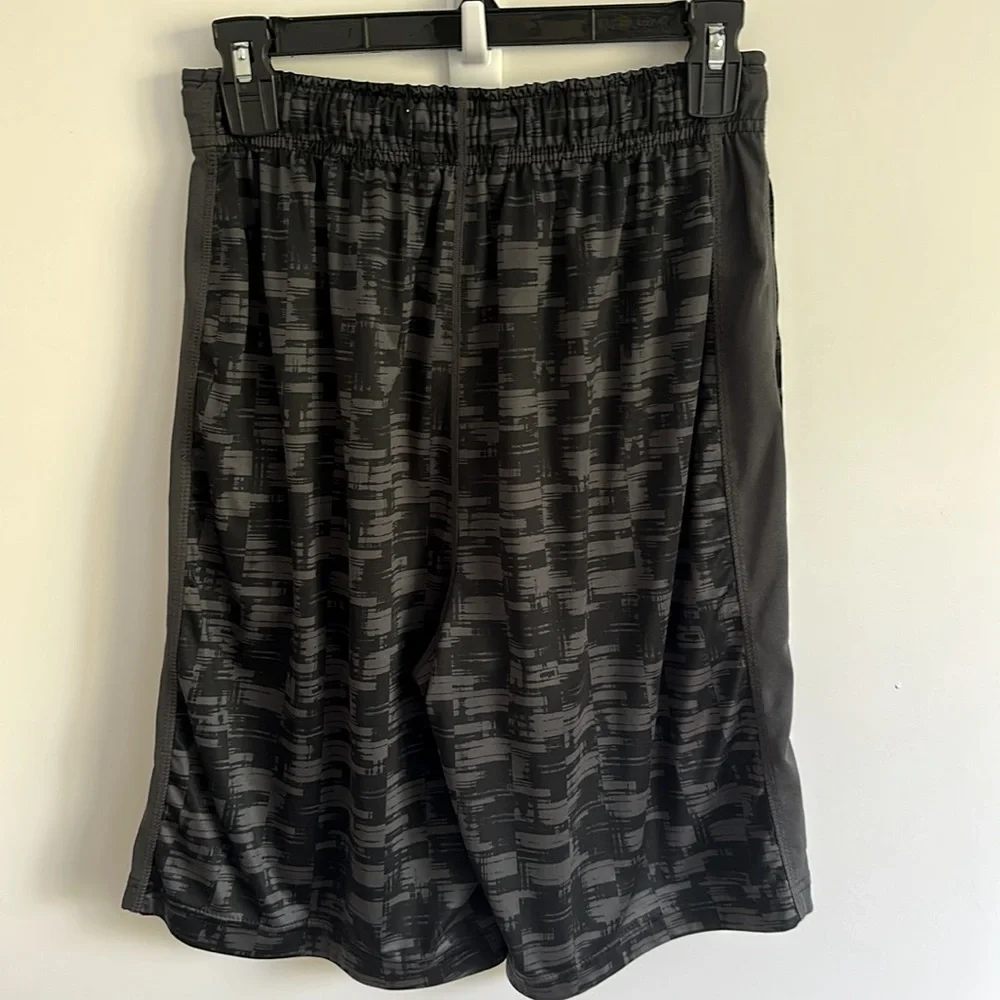 Nike Black & Gray Print Dry-Fit Side Pockets Drawstring Basketball Shorts